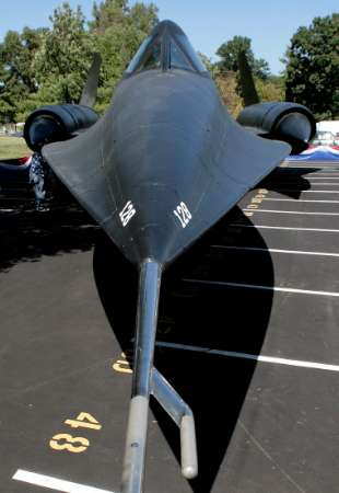 Illustration for article titled Secret A-12 Spy Plane Officially Unveiled at CIA's Headquarters, No X-Men Found Inside